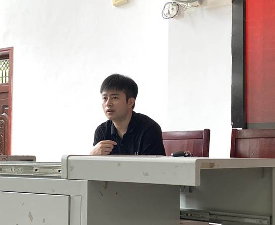 文化旅游学院干部例会.jpg3